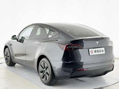 Tesla Model Y Rear-Wheel Drive - ფოტო 15