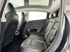 Tesla Model Y Rear-Wheel Drive - ფოტო 6