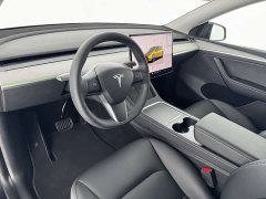 Tesla Model Y Rear-Wheel Drive - ფოტო 8