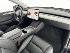Tesla Model Y Rear-Wheel Drive - ფოტო 9