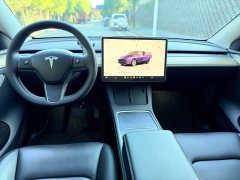Tesla Model Y Rear-Wheel Drive - ფოტო 7