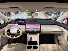 Luxeed Zhiji R7 Pure Electric 667km Pro - ფოტო 10