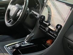 Toyota Vellfire Crown Hybrid 2.5L Executive Premier Edition - ფოტო 13