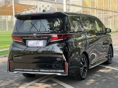 Toyota Vellfire Crown Hybrid 2.5L Executive Premier Edition - ფოტო 6