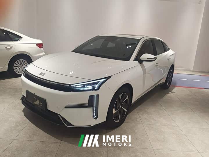 Geely Galaxy L6 2023 60km PLUS - ავტომობილი ჩინეთიდან