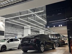 Tesla Model Y Long Range All-Wheel Drive - ფოტო 17