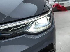 Volkswagen Golf 300TSI R-Line - ფოტო 7