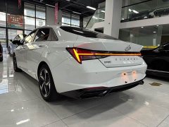 Hyundai Elantra 1.5L CVT LUX Black Knight Limited Edition - ფოტო 10