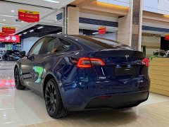 Tesla Model Y Long Range All-Wheel Drive - photo 10