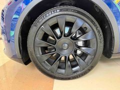 Tesla Model Y Long Range All-Wheel Drive - photo 9