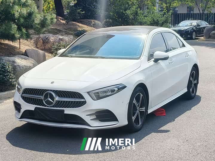 Mercedes-Benz A-Class Facelift A 200 L Sport Sedan Fashion Edition