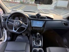 Nissan Qashqai 2.0L CVT Luxury - ფოტო 13