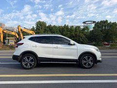 Nissan Qashqai 2.0L CVT Luxury - ფოტო 3