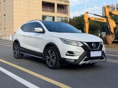 Nissan Qashqai 2.0L CVT Luxury - ფოტო 4