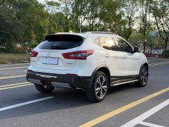 Nissan Qashqai 2.0L CVT Luxury - ფოტო 6