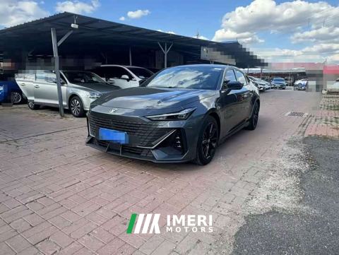 2022 Changan UNI-V 1.5T Deluxe
