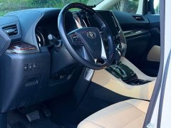 Toyota Alphard 2021 Hybrid 2.5L Luxury - ფოტო 6