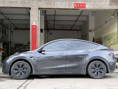 Tesla Model Y Rear-Wheel Drive - photo 2