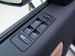 Land Rover Discovery Sport 2025 249PS Performance Tech Edition - ფოტო 15