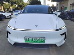 Tesla Model Y Rear-Wheel Drive - ფოტო 2