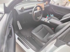 Tesla Model Y Rear-Wheel Drive - ფოტო 4