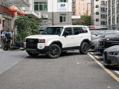 Toyota Prado 2.4T All-Purpose TX 5-Seater - ფოტო 1