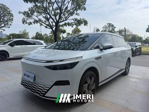 2024 Xpeng X9 640 AWD High Performance Max