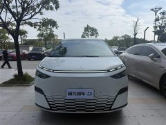 XPeng X9 640 AWD High Performance Max - ფოტო 8