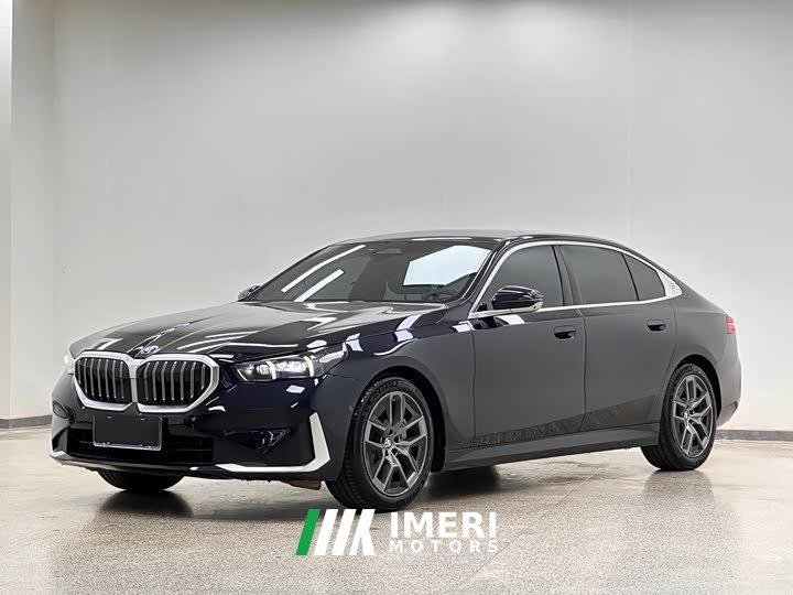 BMW 5 Series 530Li Premier Luxury Package - ავტომობილი ჩინეთიდან