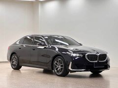 BMW 5 Series 530Li Premier Luxury Package - ფოტო 3