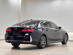 BMW 5 Series 530Li Premier Luxury Package - ფოტო 6