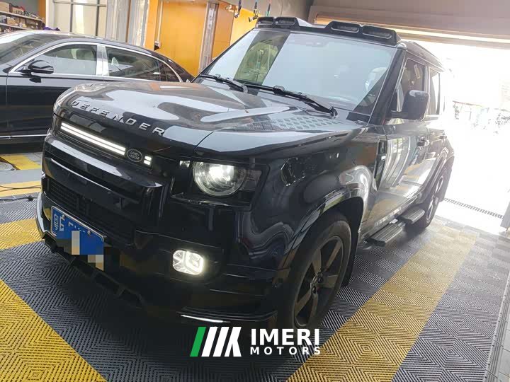 Land Rover Defender 110 3.0T P400 X-Dynamic HSE