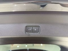 Li Auto L9 2024 Pro - ფოტო 17