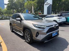 Toyota RAV4 2.0L CVT FWD Fashion Plus - ფოტო 3
