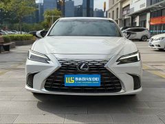Lexus ES 200 Premium Edition - ფოტო 2