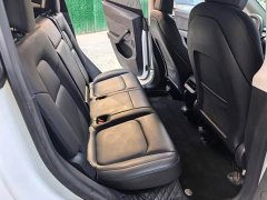 Tesla Model Y Long Range All-Wheel Drive - ფოტო 10