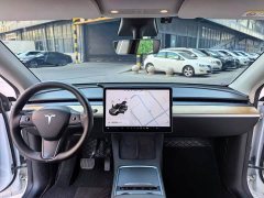 Tesla Model Y Long Range All-Wheel Drive - ფოტო 12