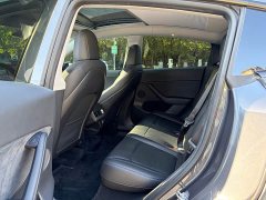 Tesla Model Y Long Range All-Wheel Drive - ფოტო 12