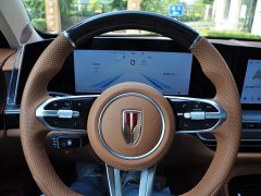 FAW Red Flag H9 2.0T Two-Wheel Drive Qi Chang Private Enjoyment Fashion Edition 5-Seater - ფოტო 17