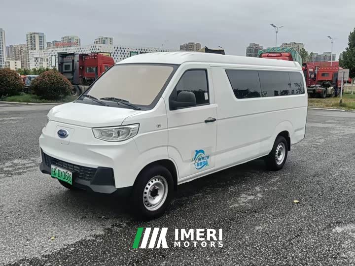 E-Porpoise Jiangtu E7 Startup Edition 41.86kWh 6-Seater