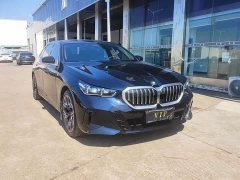BMW 5 Series 530Li Luxury M Sport Package - ფოტო 2