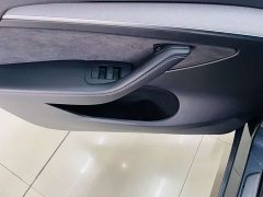 Tesla Model Y Rear-Wheel Drive - ფოტო 18
