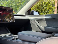 Tesla Model Y Rear-Wheel Drive - ფოტო 10