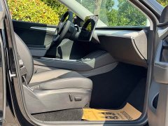 Tesla Model Y Rear-Wheel Drive - ფოტო 17