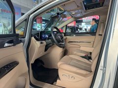 Buick GL8 New Energy Lusang Respect Edition - ფოტო 15