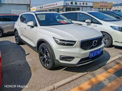Volvo XC40 T4 AWD Smart Remote Luxury Edition - ფოტო 3