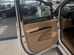 Buick GL8 New Energy Lusang Respect Edition - ფოტო 5