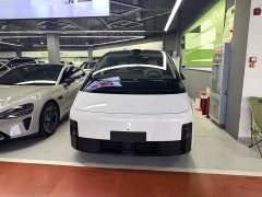 Li Auto Li Xiang MEGA Ultra - ფოტო 2