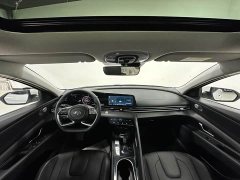 Hyundai Elantra 1.5L CVT Luxury - ფოტო 10