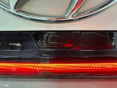Hyundai Elantra 1.5L CVT Luxury - ფოტო 18